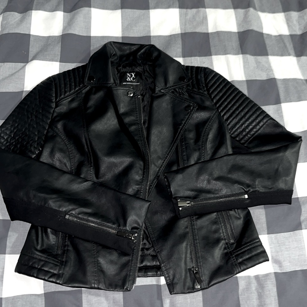 Faux leather jacket - Picture 2 of 8